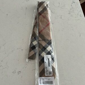 Men’s Burberry tie NWT